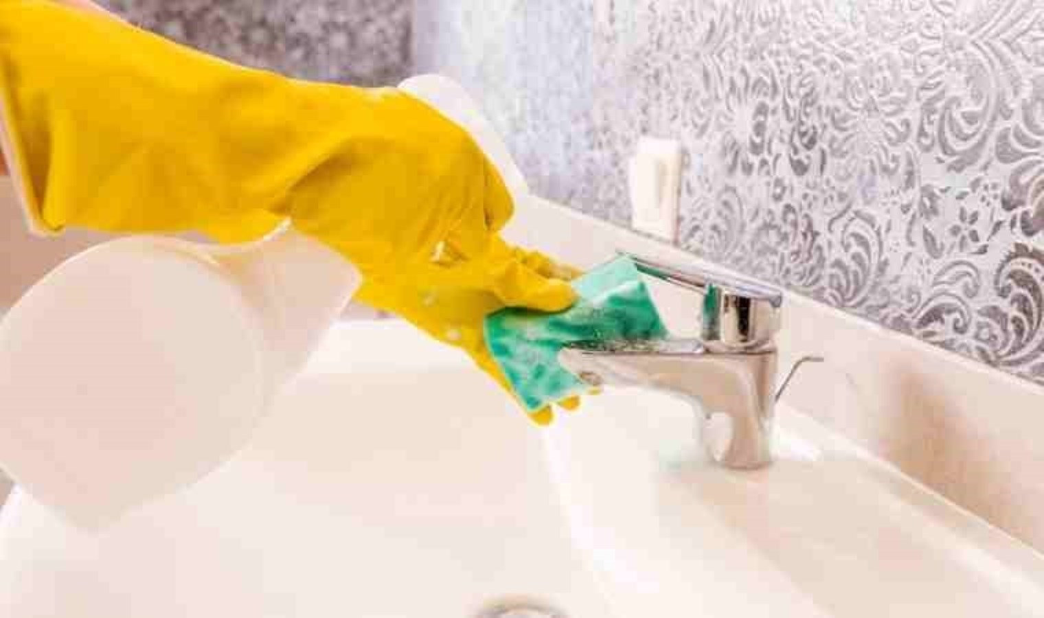 Banyo temizliğinde yapılan bu hatalar sağlığınıza mâl olabilir!