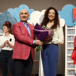 Halkbank Çocuk Tiyatrosu “Süper Kahramanlar: Dünyamızı Koruyoruz!” oyunu seyircisiyle buluşuyor