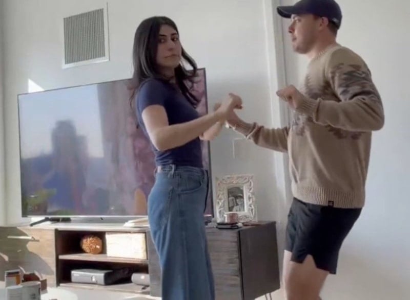 Trump Dansıyla Tanınan İranlı Moone Rahimi, Kuzeninin Ölümünü Duyurdu